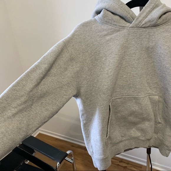 ❌SOLD❌ Aritzia TNA Perfect Hoodie - Picture 4 of 6